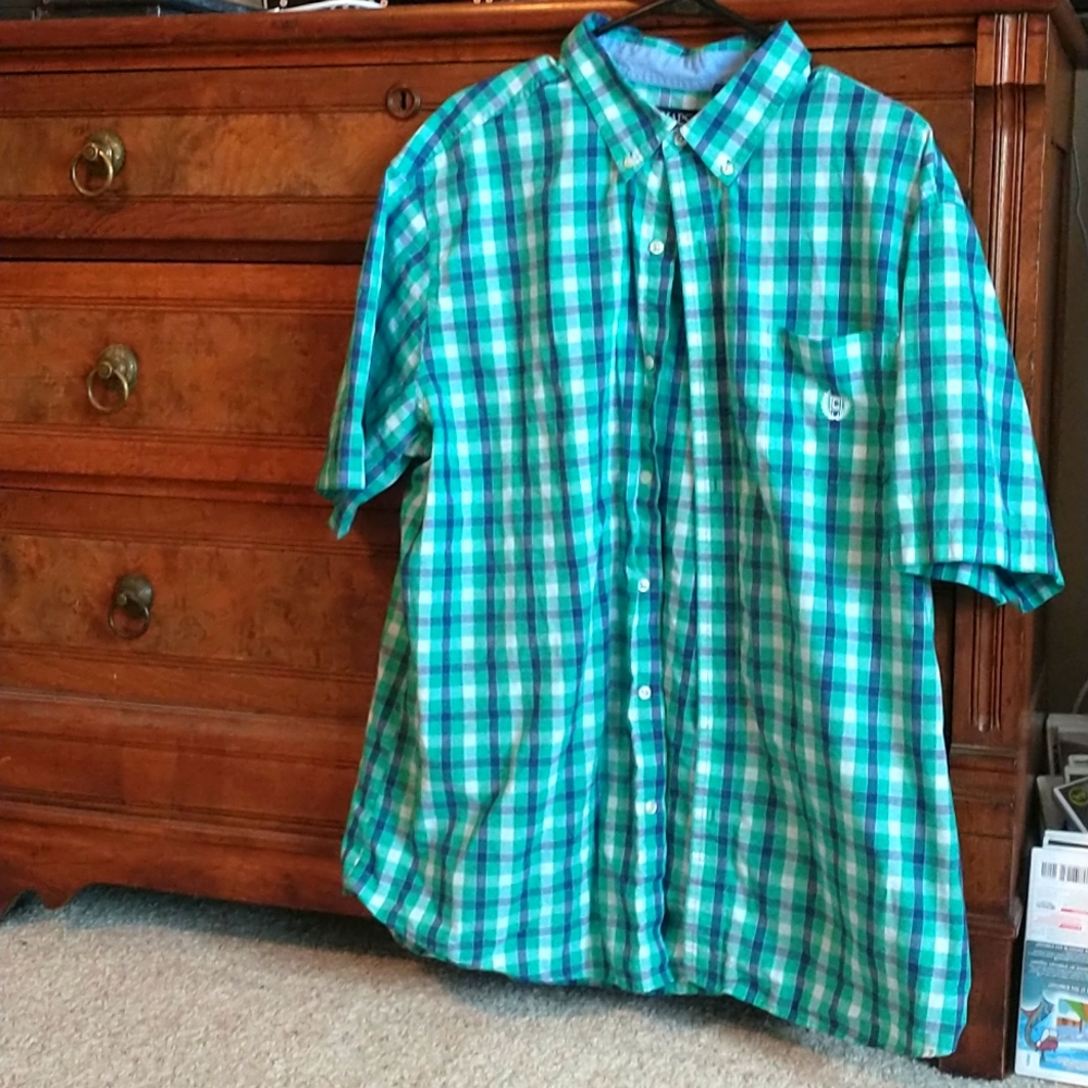 Green button down Shirt (plad)